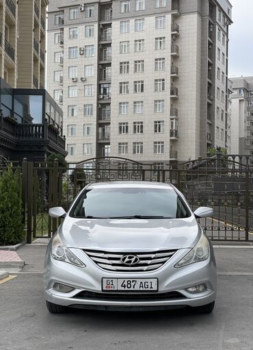 Hyundai: Hyundai Sonata: 2010 г., 2 л, Автомат, Газ, Седан