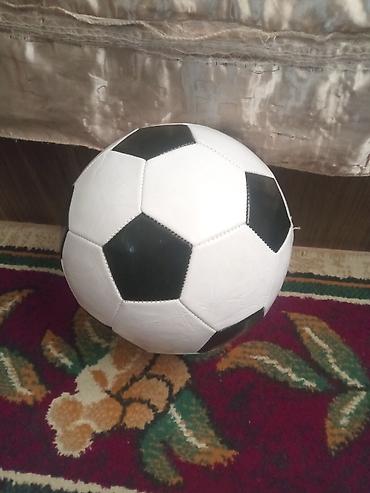 idman topları: Futbol topu - Klassik qara-ağ dizayn, 32 panel (beşbucaqlar və — 1