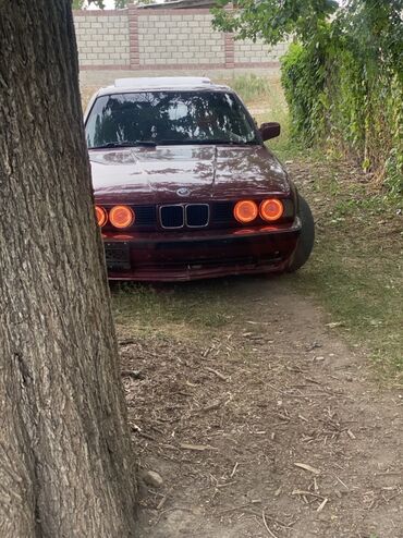 ролс ройс машина: BMW 5 series: 1991 г., 2 л, Механика, Бензин, Седан