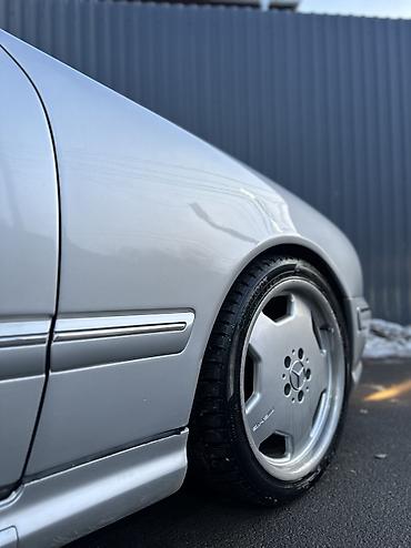 Mercedes-Benz: Mercedes-Benz E-Class: 2001 г., 4.3 л, Автомат — 9