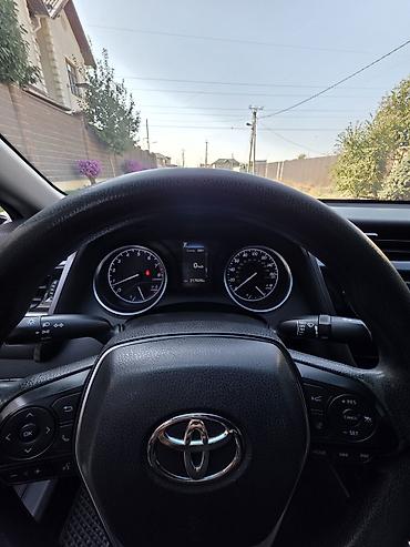 надпись камри: Toyota Camry: 2017 г., 2.5 л, Автомат, Бензин, Седан — 9
