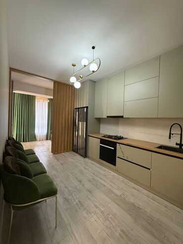 сдается квартира военно антоновка: 2 комнаты, 54 м², Элитка, 2 этаж, Евроремонт