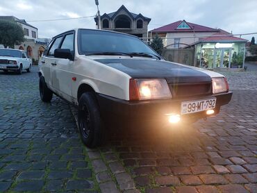 lada 03: VAZ (LADA)