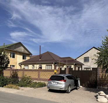 продажа домов в беловодске кыргызстан: 180 кв. м, 5 бөлмө, Жаңы ремонт Эмереги менен