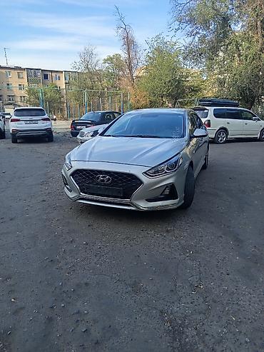 Продажа авто: Hyundai Sonata: 2019 г., 2 л, Автомат, Газ, Седан — 4