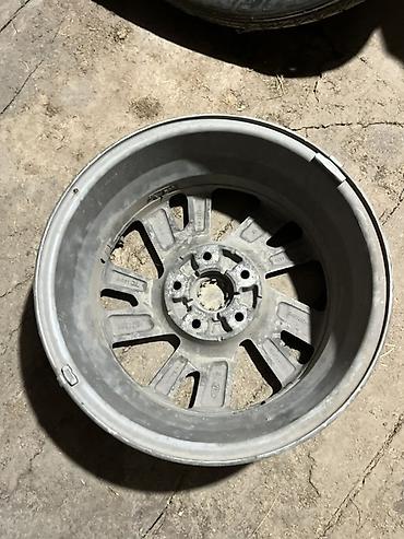 lexus gs 300 2005: Литой диск KIA 16" - Оригинальный литой диск KIA (штамповка и логотип — 3