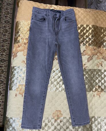 детские джинсы на 12 мес: Джинсы S (EU 36), цвет - Серый