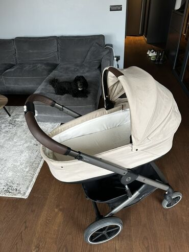 Kolica za bebe: 3u1 sistem Kupljena u martu 2025, pod garancijom Koriscene samo 4 — 4