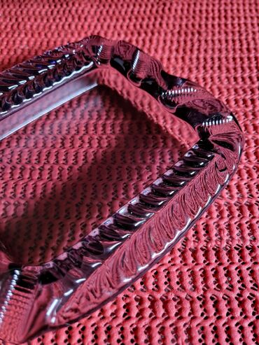 Ostali kućni dekor: Pepeljara vintaz nova,puno staklo. Visina. 2cm — 8