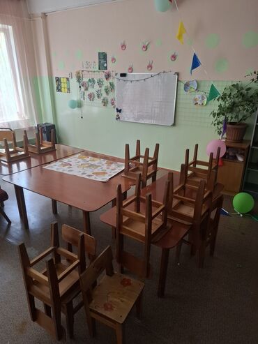 кровать для новорождённых: Предлагается мебель для детского сада, развивающего центра. Столы
