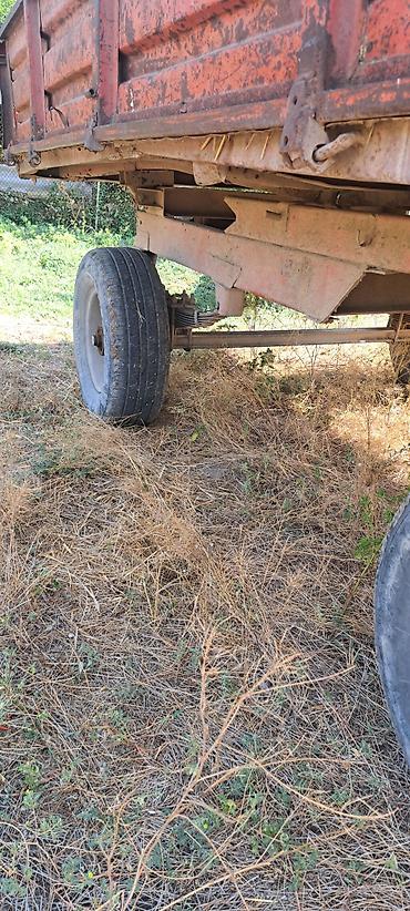 Traktorlar: Belarus MTZ 821 traktor - Rəng: mavi, kabinli - 4x4 (ön aparıcı — 18