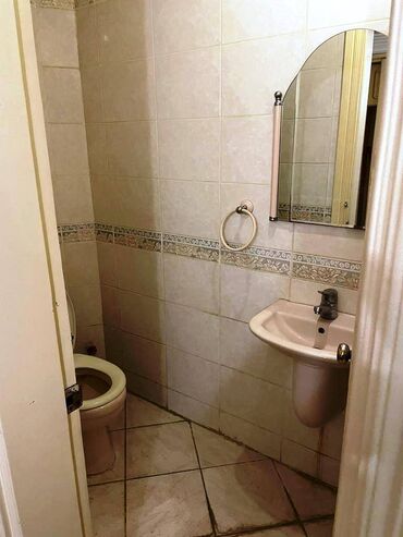 Uzunmüddətli kirayə mənzillər: Rəşid Behbudov küçəsində 5 mərtəbəli binanın 4 cü mərtəbəsi ümumi — 18