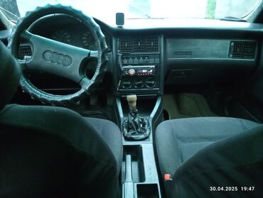 Audi: Audi : 1992 г., 2 л, Механика, Газ