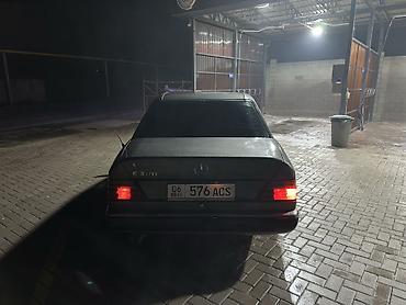 Mercedes-Benz: Mercedes-Benz W124: 1988 г., Механика, Дизель, Седан — 3