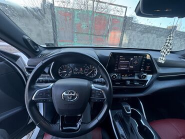 toyota prius в бишкеке: Toyota Highlander: 2021 г., 3.5 л, Автомат, Бензин, Внедорожник