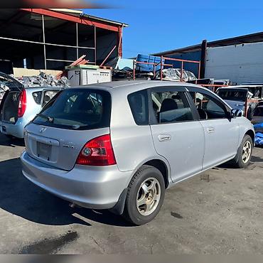bud e9: Honda Civic EU2 4wd в наличии запчасти на данную модель автомобиля — 2