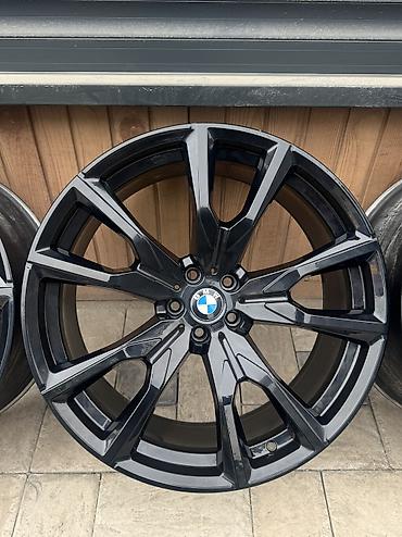 дамкрат авто: Литые Диски R 22 BMW, Комплект, отверстий - 5, Б/у — 5