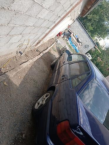 lancer 9: Volkswagen Passat: 1994 г., Седан — 4