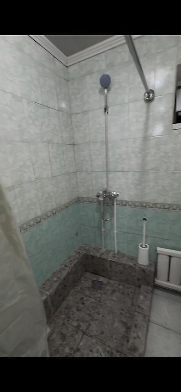 кызыл кыя дом: 40 м², 3 комнаты, 3 мкр, Без животных — 9