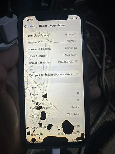 18 pro: IPhone XS, 256 Гб 
АКБ 74 
Фейс нету трутон есть 
Прошу 4000 — 3