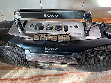 касетный магнитофон: Магнитофон SONY. Рабочий: радио+кассеты. Возможно может работать от — 2