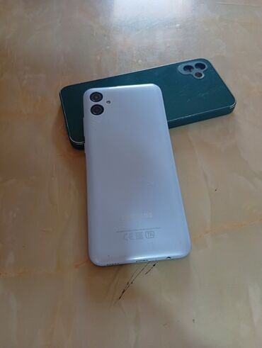 Samsung: Məhsul: Android smartfon - Ekran: tam ekran dizayn, damla tipli ön — 11