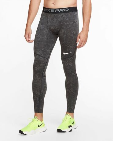термобелье мужское для спорта: Спортивный костюм Nike, M (EU 38), цвет - Зеленый