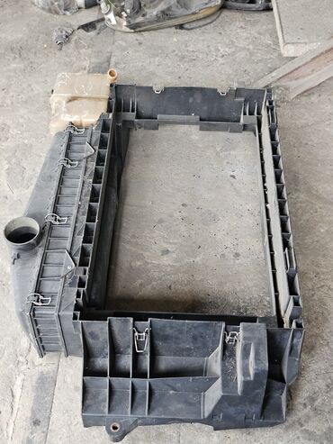 Радиаторы: Основной радиатор Mercedes-Benz T2 (Rex) 609D 4.0, (86-1996г.в) — 8