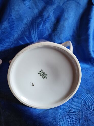 Čajnici: Bokal nov 70te Poljska wawel porcelan. Visina. 21cm na lalafo.rs — 12 Čajnici: Bokal nov 70te Poljska wawel porcelan. Visina. 21cm — 12