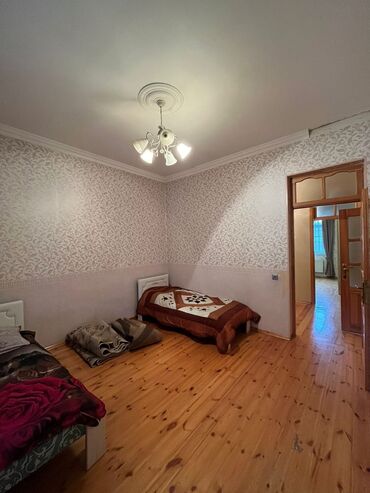 Bağ evlərinin kirayəsi: Bileceride. Baki beynəlxalq avtovağzal kompleksinin. Yaninda 2 — 3