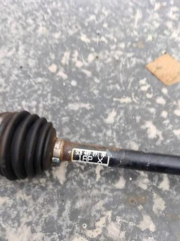 brodic za prihranu ribe: POLUOSOVINA ZA VOLKSWAGEN BUBA, JETTA OD 2008. DO 2020. GOD. - 5C0 407 — 2