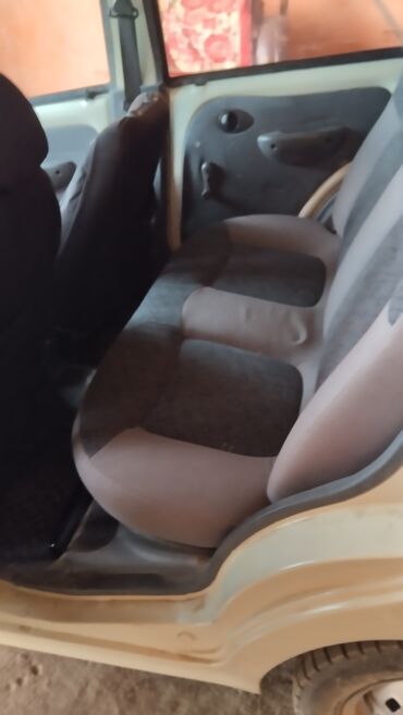 Другие автомобили: Компактный хэтчбек. Кузов и экстерьер: - 5-дверный кузов, светлый — 8