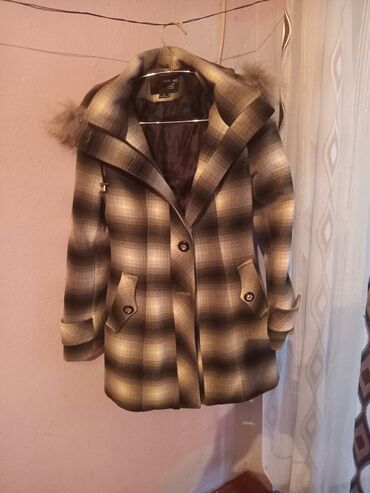 zhenskoe drapovoe palto: Пальто M (EU 38), цвет - Серый
