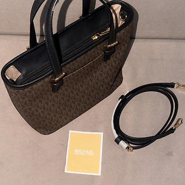 сумки мк: Сумка-тоут Michael Kors в среднем размере🤎 - Модель: компактный тоут — 10