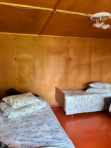 долинка комната: •Наш гостевой дом прямо у трассы. Такой цены уже нет в городе 😱 — 6