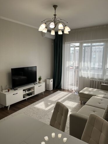 снять дом на озере иссык куль: 3 комнаты, 72 м², 105 серия, 5 этаж, Евроремонт