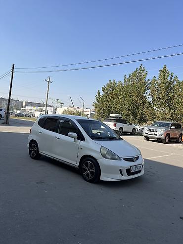 Honda: Honda Jazz: 2002 г., 1.5 л, Вариатор — 13