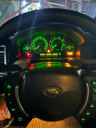 Land Rover: Land Rover Range Rover: 4.4 l | 2004 il 450000 km Ofrouder/SUV — 4