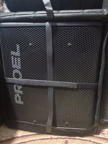 Səs gücləndiriciləri: Komplekt satılır. isteyen olsa vhatsapda əlaqə saxlasın. endirim — 10