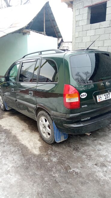 Opel: Opel Zafira: 2000 г., 1.8 л, Механика, Бензин, Универсал