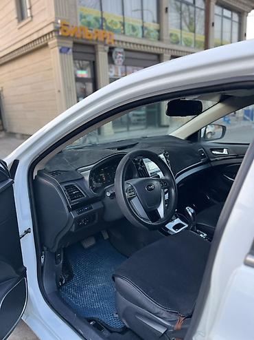 BYD: BYD E5: 2019 г., Робот, Электромобиль, Седан — 10