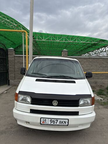 Volkswagen Multivan: 1994 г., 2.4 л, Механика, Дизель, Минивэн