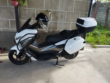 Макси скутер Yamaha, 180 куб. см, Бензин, Новый