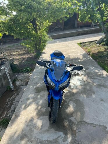 Мотоциклы: Спортивный мотоцикл классического форм‑фактора с полным обвесом — 7