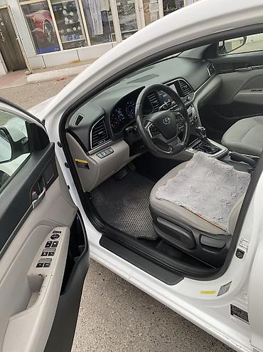 geely preface: Hyundai Elantra: 2016 г., 2 л, Автомат, Бензин, Седан — 5
