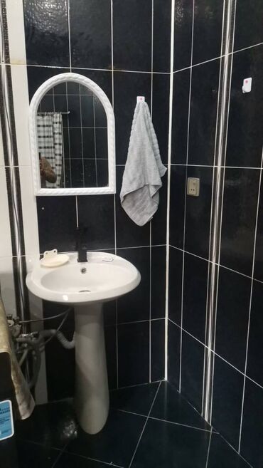 Mənzil kirayələyirəm: 4 otaqlı, 160 kv. m — 7