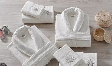 Подушки: Махровые полотенца и халаты – комфорт, который вы заслужили! Мягкие — 9