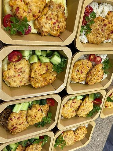 Готовые блюда, кулинария: Кейтеринг и готовые обеды в индивидуальных эко-контейнерах — 17