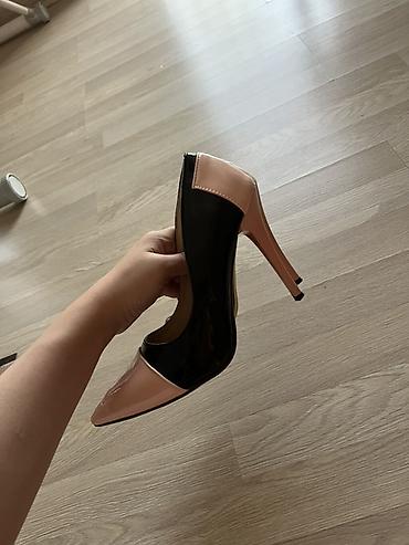 klassik geyimler: Brend: Jojo Cat Model: Qadın stiletto nasos Rəng: Çəhrayı uclu və — 2