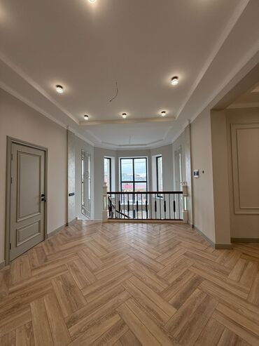 особняк киргизия 1: Дом, 330 м², 8 комнат, Собственник, Дизайнерский ремонт